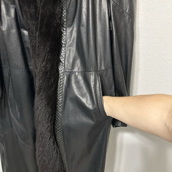 John Fauben Womens Vintage Black Tuxedo Style FoxFur Leather Trench Coat Size XL - Picture 8 of 11